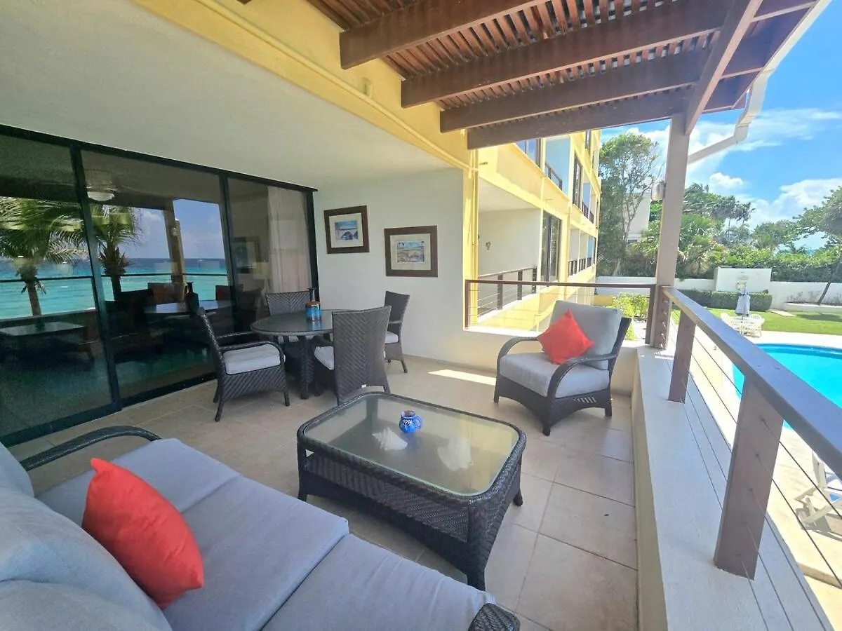 5 St Lawrence Beach Condo Крайст-Черч Апартаменты