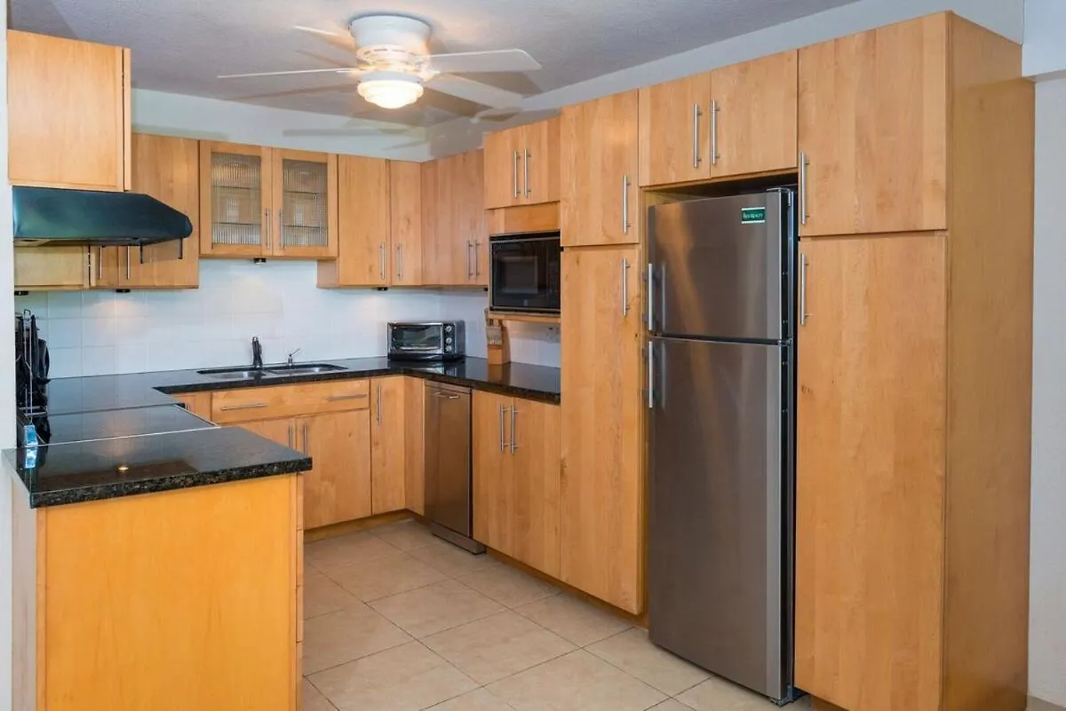 5 St Lawrence Beach Condo Крайст-Черч Апартаменты