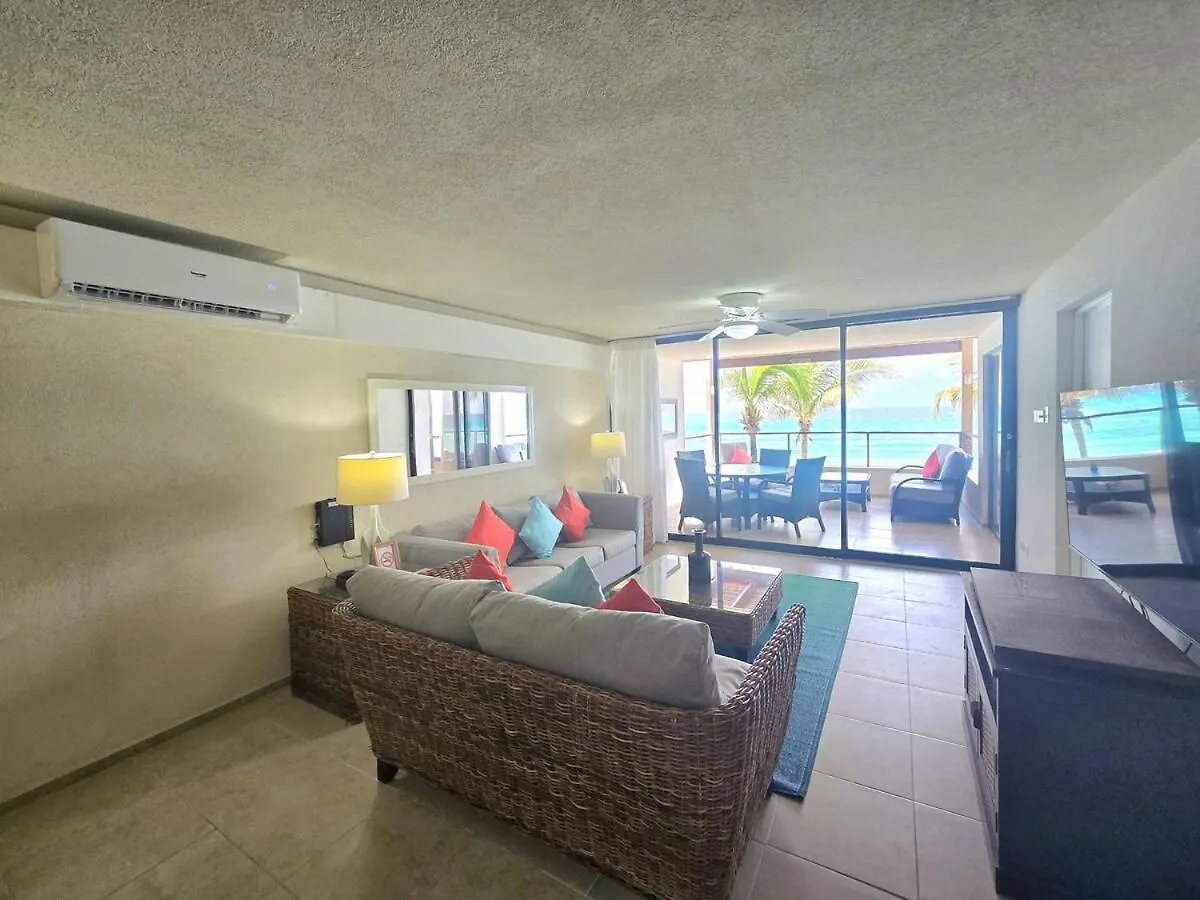 5 St Lawrence Beach Condo Крайст-Черч Апартаменты